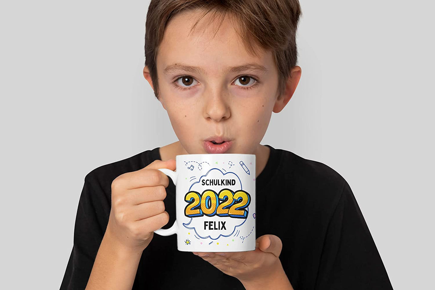 Schulkind 2022 Tasse personalisiert mit Namen, Namenstasse, persönliche Geschenke zur Einschulung