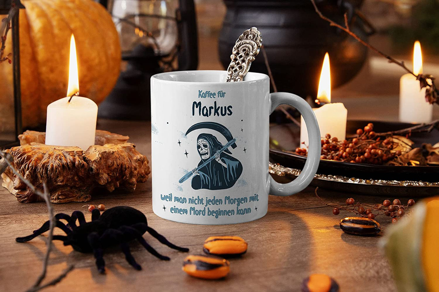 Tasse personalisiert mit Namen, Halloween Tasse, Kaffee für Wunschname weil man nicht jeden Morgen mit einem Mord beginnen kann, Fun Horror Geschenk