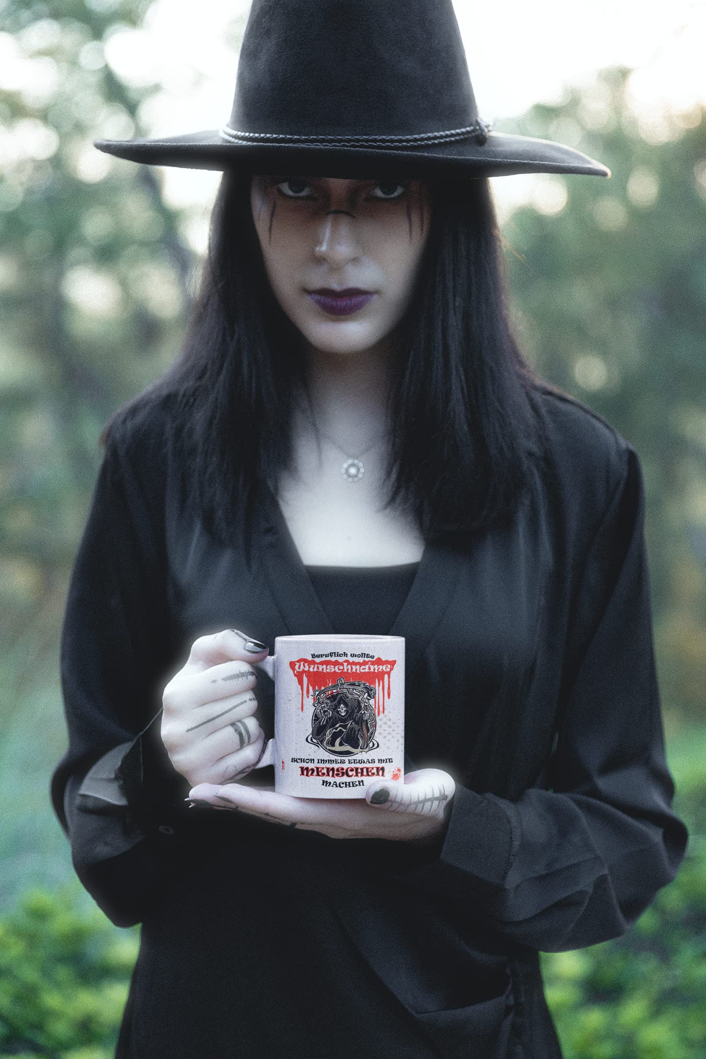 Tasse personalisiert mit Namen, Halloween Tasse, Beruflich wollte Wunschname schon immer etwas mit Menschen zu tun haben, Fun Horror Geschenk